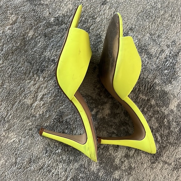 Steve Madden neon mules - Picture 2 of 7